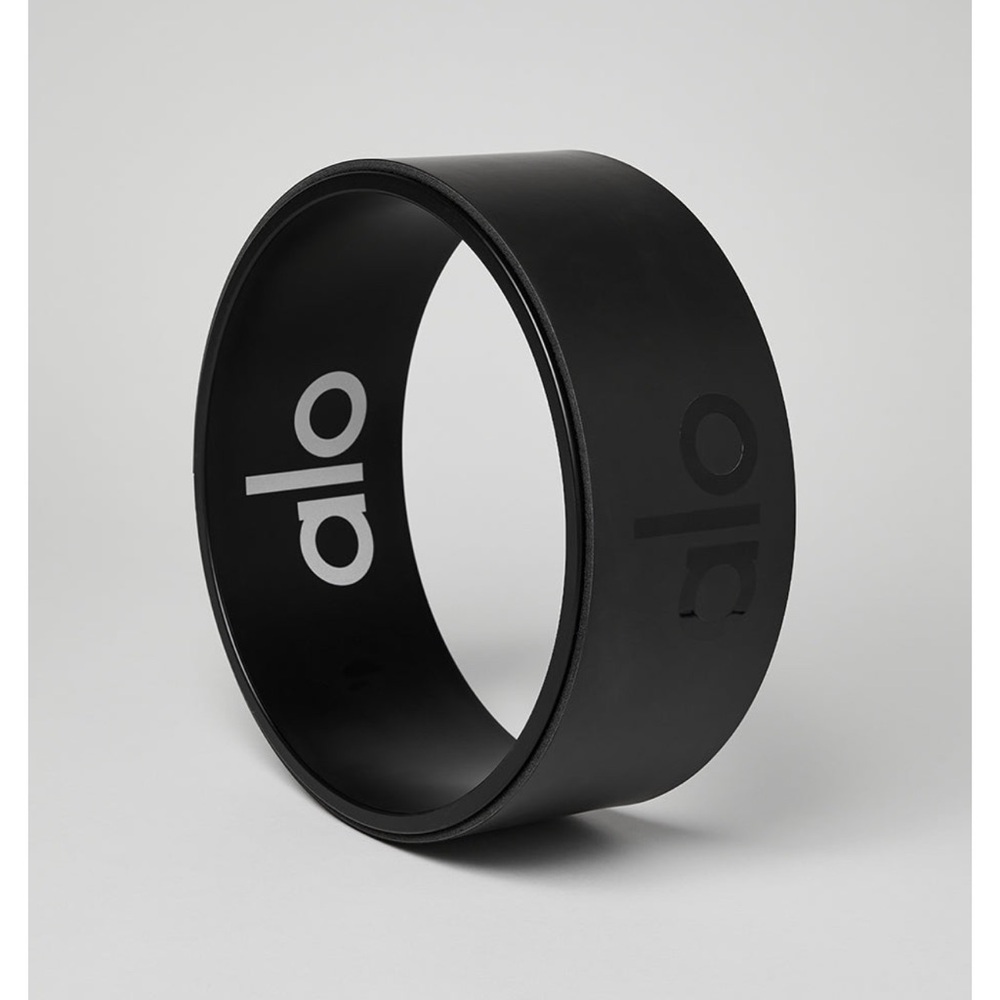 Alo Yoga Bend it Wheel. Brand New in packaging